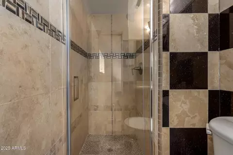 Bath - 7531 W Osborn Rd, Phoenix, AZ 85033 photo 3 of 3