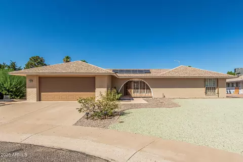 9870 W Comstock Ct, Sun City, AZ 85373