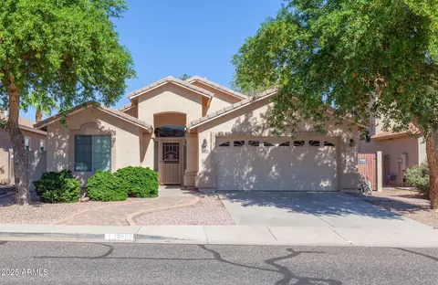 16550 W Desert Ln, Surprise, AZ 85388