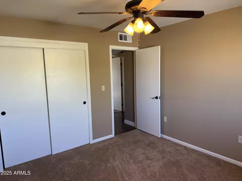 10035 W Riviera Dr, Sun City, AZ 85351