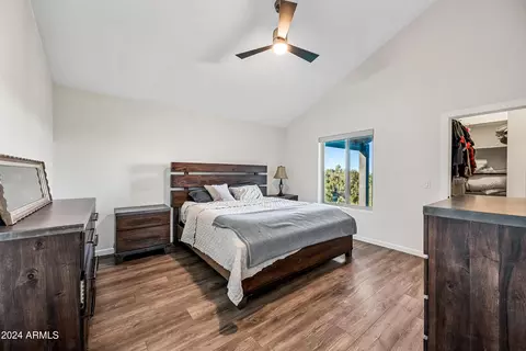Bedroom - 2262 Meadow Trl, Overgaard, AZ 85933 photo 6 of 7