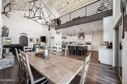 Dining - 2262 Meadow Trl, Overgaard, AZ 85933 photo 3 of 6