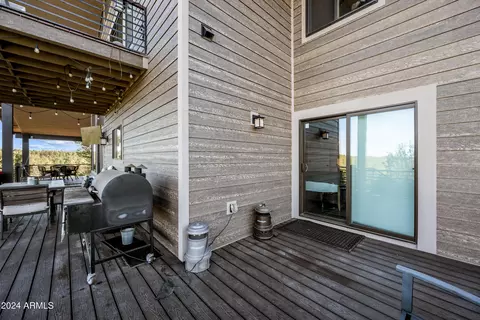 Exterior - 2262 Meadow Trl, Overgaard, AZ 85933 photo 23 of 27