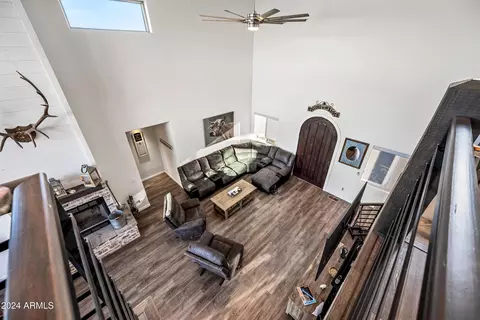 Living - 2262 Meadow Trl, Overgaard, AZ 85933 photo 3 of 3