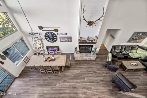 Dining - 2262 Meadow Trl, Overgaard, AZ 85933 photo 6 of 6