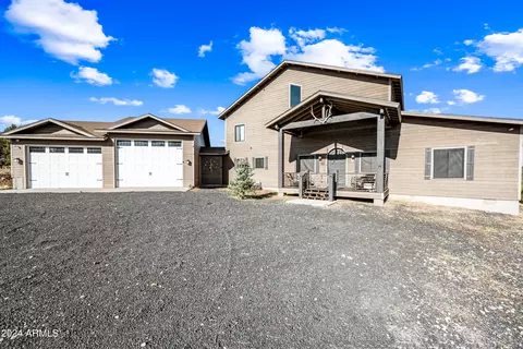Exterior - 2262 Meadow Trl, Overgaard, AZ 85933 photo 6 of 27