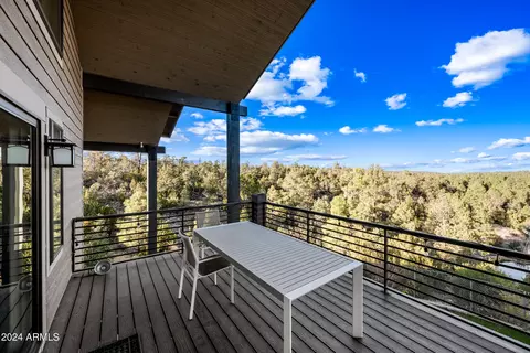 Exterior - 2262 Meadow Trl, Overgaard, AZ 85933 photo 26 of 27
