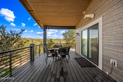 Exterior - 2262 Meadow Trl, Overgaard, AZ 85933 photo 19 of 27