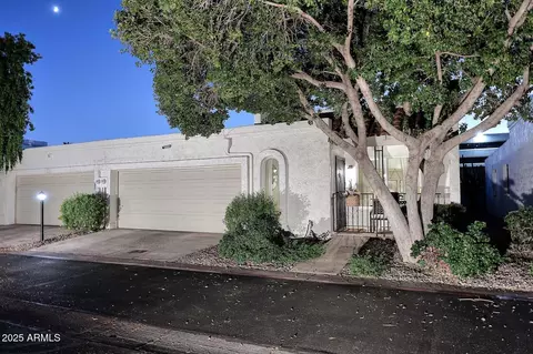 5342 N Las Casitas Pl, Phoenix, AZ 85016