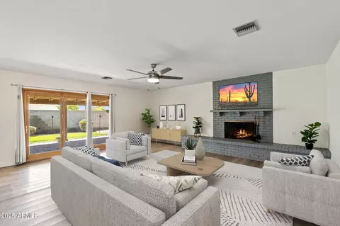 5319 E Gelding Dr, Scottsdale, AZ 85254