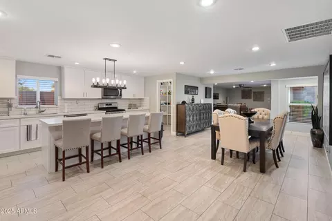 Other - 2709 E Clarendon Ave, Phoenix, AZ 85016 photo 5 of 9