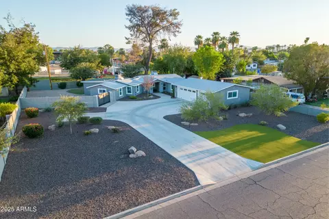 2709 E Clarendon Ave, Phoenix, AZ 85016