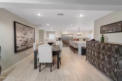 Dining - 2709 E Clarendon Ave, Phoenix, AZ 85016 photo 1 of 1