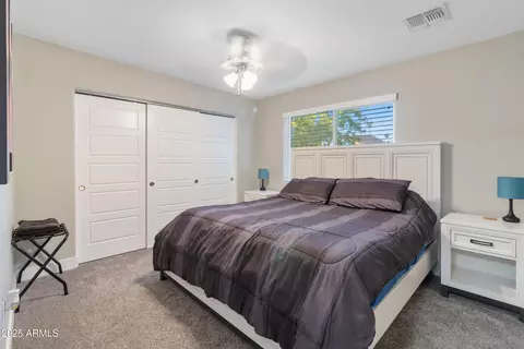 Bedroom - 2709 E Clarendon Ave, Phoenix, AZ 85016 photo 3 of 6