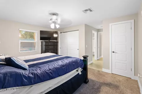 Bedroom - 2709 E Clarendon Ave, Phoenix, AZ 85016 photo 6 of 6