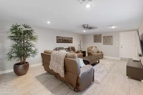 Living - 2709 E Clarendon Ave, Phoenix, AZ 85016 photo 2 of 2