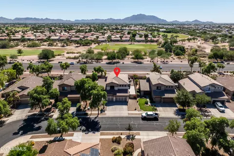 View/Area - 4081 E Carriage Way, Gilbert, AZ 85297 photo 2 of 9