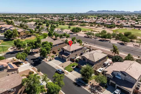 View/Area - 4081 E Carriage Way, Gilbert, AZ 85297 photo 3 of 9