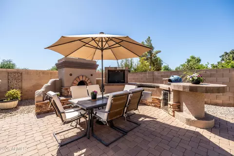 Exterior - 4081 E Carriage Way, Gilbert, AZ 85297 photo 9 of 12