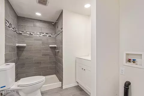 Bath - 8232 E Albany St, Mesa, AZ 85207 photo 1 of 1