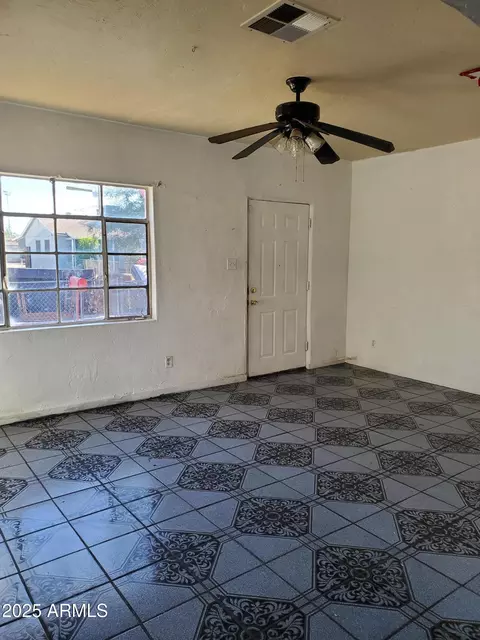 1326 E Diamond St, Phoenix, AZ 85006 photo 5
