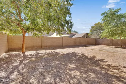 Exterior - 2975 E Andre Ave, Gilbert, AZ 85298 photo 4 of 7