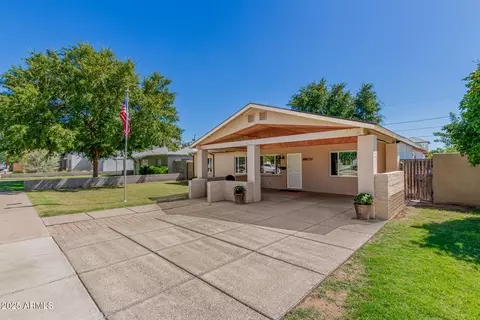 3907 E Mulberry Dr, Phoenix, AZ 85018 photo 3
