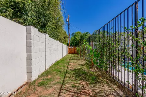 3907 E Mulberry Dr, Phoenix, AZ 85018 photo 20