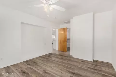 3907 E Mulberry Dr, Phoenix, AZ 85018 photo 8