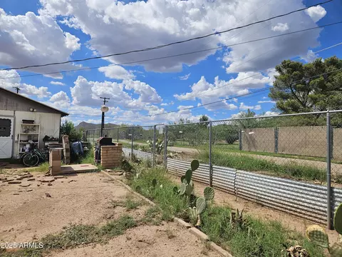 Exterior - 130 Mountain View Ave, Bisbee, AZ 85603 photo 4 of 7