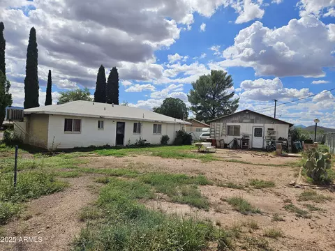 Exterior - 130 Mountain View Ave, Bisbee, AZ 85603 photo 3 of 7