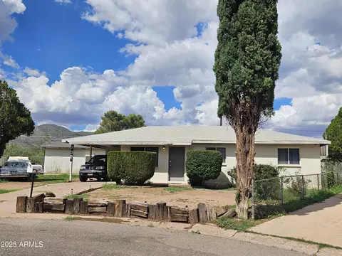 130 Mountain View Ave, Bisbee, AZ 85603
