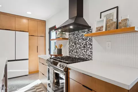 Kitchen - 1246 E Vista Ave, Phoenix, AZ 85020 photo 5 of 5