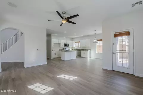 Living - 1273 E Hampton Ln, Gilbert, AZ 85295 photo 3 of 4