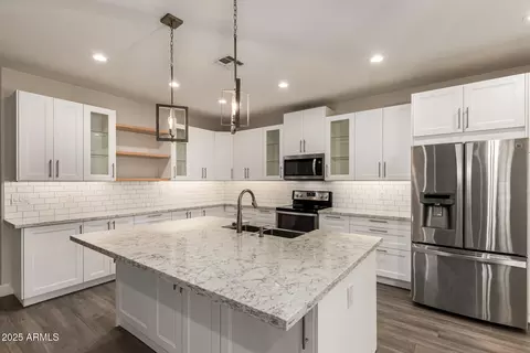 Kitchen - 1234 E Lark St, Gilbert, AZ 85297 photo 2 of 4
