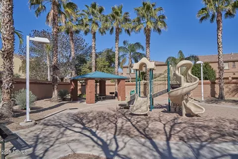 Exterior - 1234 E Lark St, Gilbert, AZ 85297 photo 6 of 7
