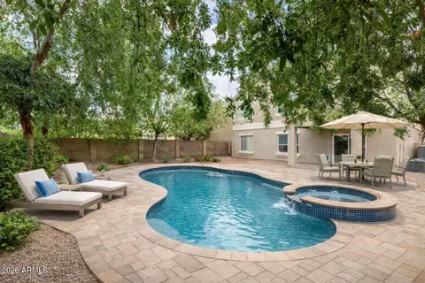 Exterior - 1234 E Lark St, Gilbert, AZ 85297 photo 4 of 7