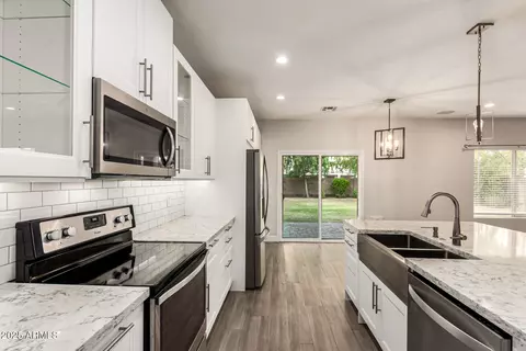 Kitchen - 1234 E Lark St, Gilbert, AZ 85297 photo 3 of 4