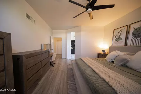 Bedroom - 4358 E Anderson Dr, Phoenix, AZ 85032 photo 2 of 4