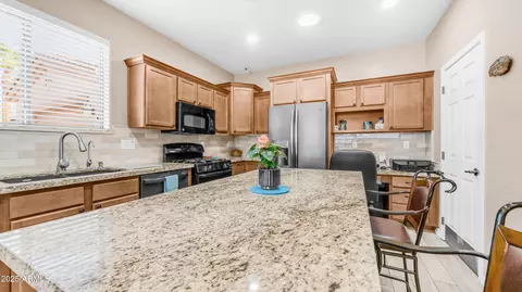Kitchen - 5809 E Leland St, Mesa, AZ 85215 photo 3 of 5