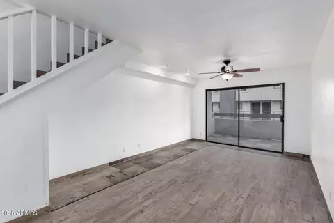 1215 E Lemon St #208, Tempe, AZ 85281