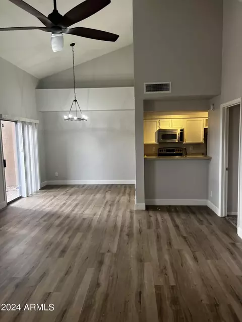 5640 E Bell Rd #1068, Scottsdale, AZ 85254