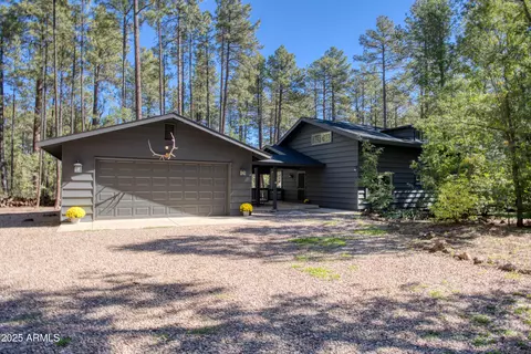 3680 Woodpecker Ln, Pinetop, AZ 85935