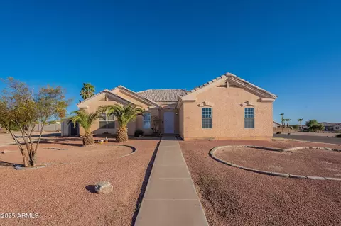 15591 S Patagonia Rd, Arizona City, AZ 85123