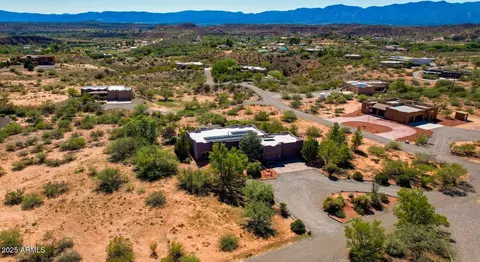 10875 E Stingray Ln, Cornville, AZ 86325