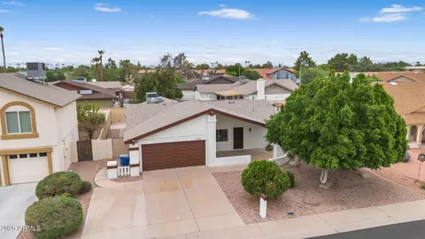View/Area - 1310 E Redmon Dr, Tempe, AZ 85283 photo 3 of 11