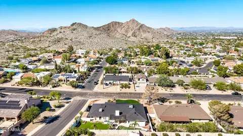 View/Area - 2201 E Shea Blvd, Phoenix, AZ 85028 photo 3 of 7