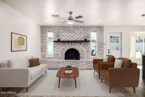 Living - 2201 E Shea Blvd, Phoenix, AZ 85028 photo 1 of 2