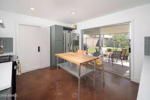Kitchen - 1127 E Diana Ave, Phoenix, AZ 85020 photo 2 of 2