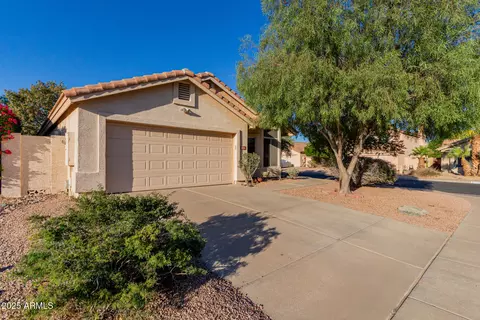 Exterior - 4318 E Graythorn Ave, Phoenix, AZ 85044 photo 2 of 5